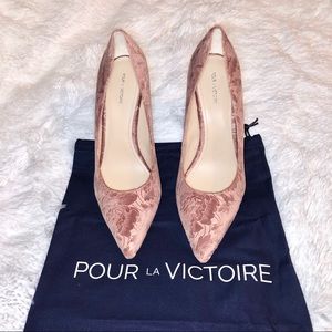 Pour La Victoire Cece Pump Pointed Toe Pink Sz 11